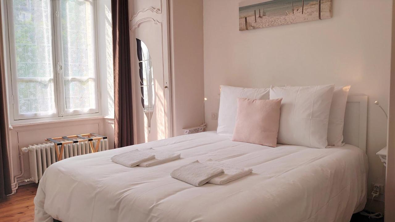 La Maison Serrurier - Chambres D'Hotes モルレー エクステリア 写真