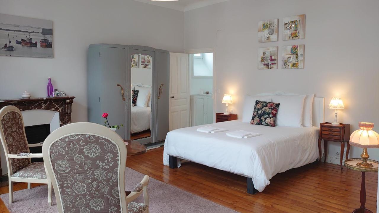 La Maison Serrurier - Chambres D'Hotes モルレー エクステリア 写真